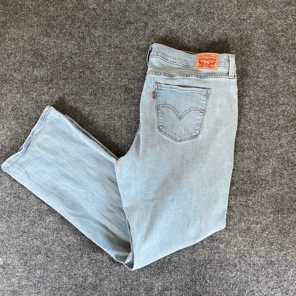 Levis Classic Bootcut Jeans 20W Light Wash Denim WaterLess Stretch 23649-0024